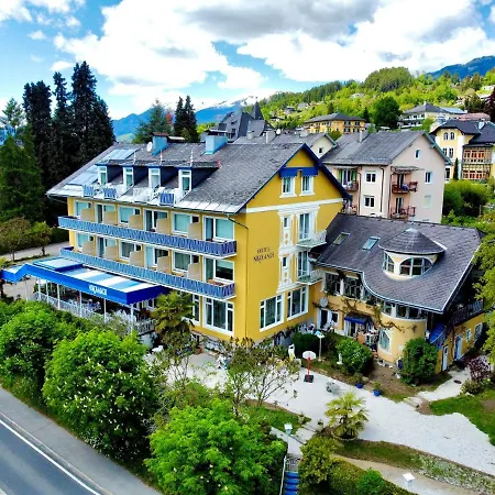 Hotel Nikolasch 4*