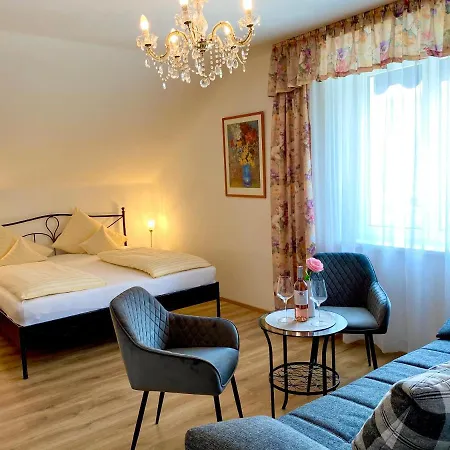 Nikolasch Hotel