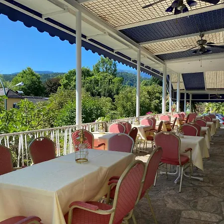 Hotel Nikolasch 4*