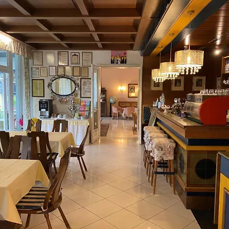 Nikolasch Hotel