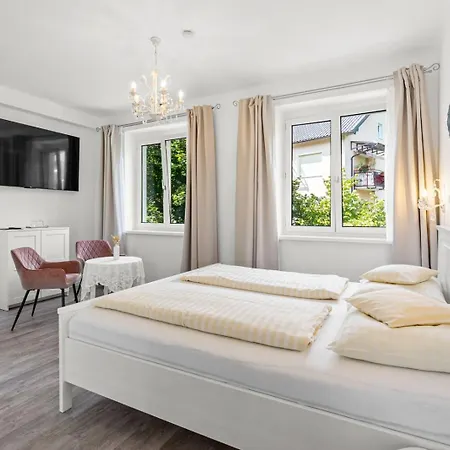 Nikolasch Mit Eigenem Seebad - Adults Preferred Hotel 4*